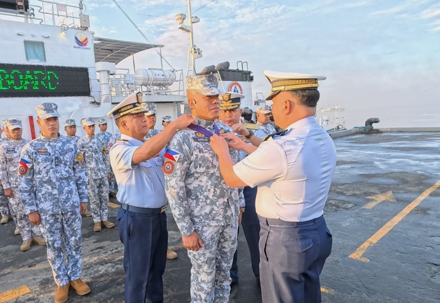 快新聞／中國海警船撞軍艦糗事曝光！　胡錫進聲援中國文章遭刪