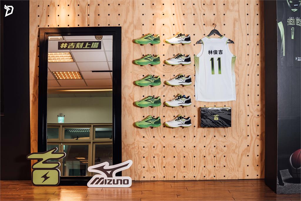 籃球/又強又暖!林俊吉推出「AG1」成林書豪後第一人「將捐千雙球鞋回饋母校」