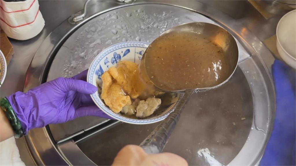 士林傳承一甲子甜不辣魚羹　夫妻檔義煮低調行善