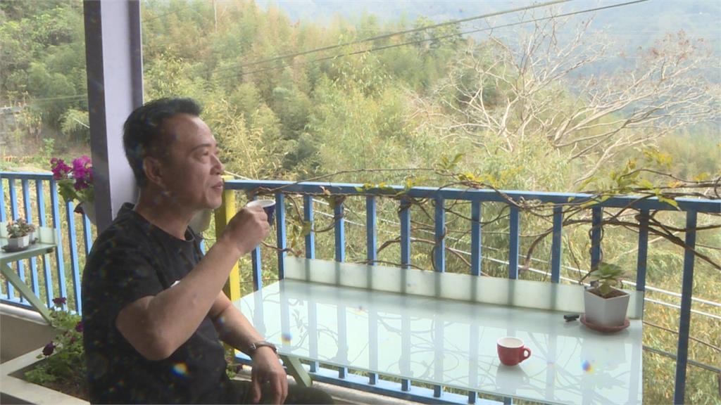 嘉義縣瑞里紫藤花季 翁章梁邀民眾上山賞花