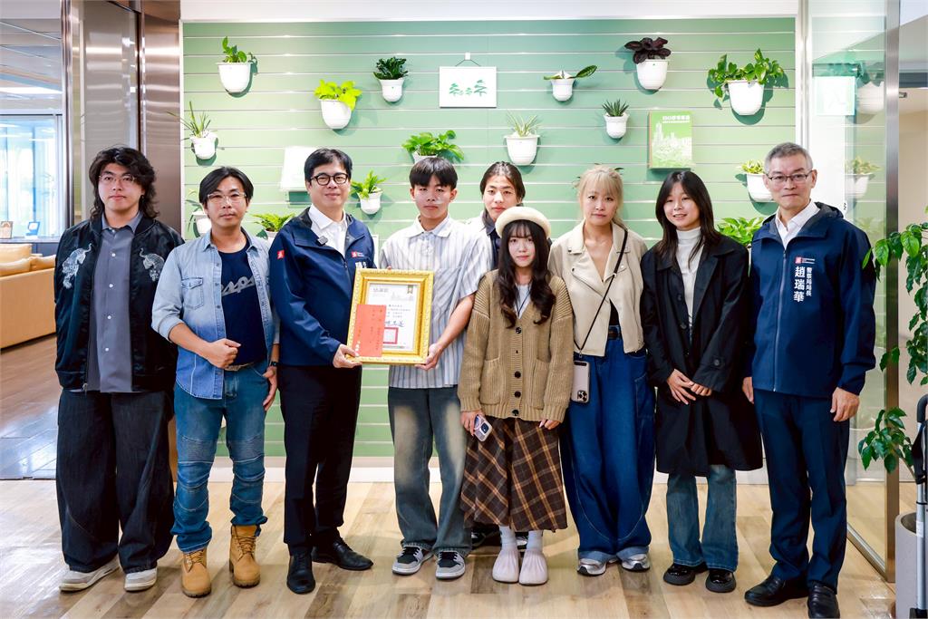 快新聞／陳其邁怒發聲！清潔員撞老夫妻不道歉「竟出手痛毆」　下場出爐了