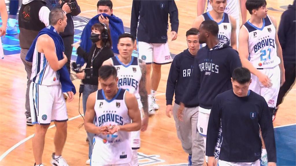 雙北大戰神仙打架! 蔡文誠關鍵一擊擒國王