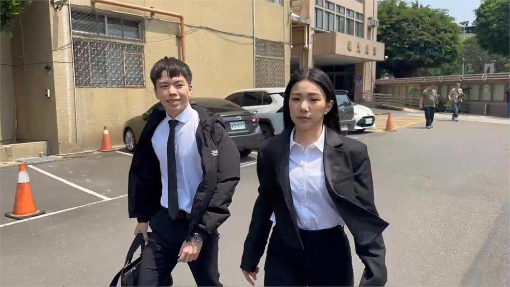 家寧獲判無罪！律師燦笑比YA「背景硬到爆」嚇壞網：見證神級律師時刻