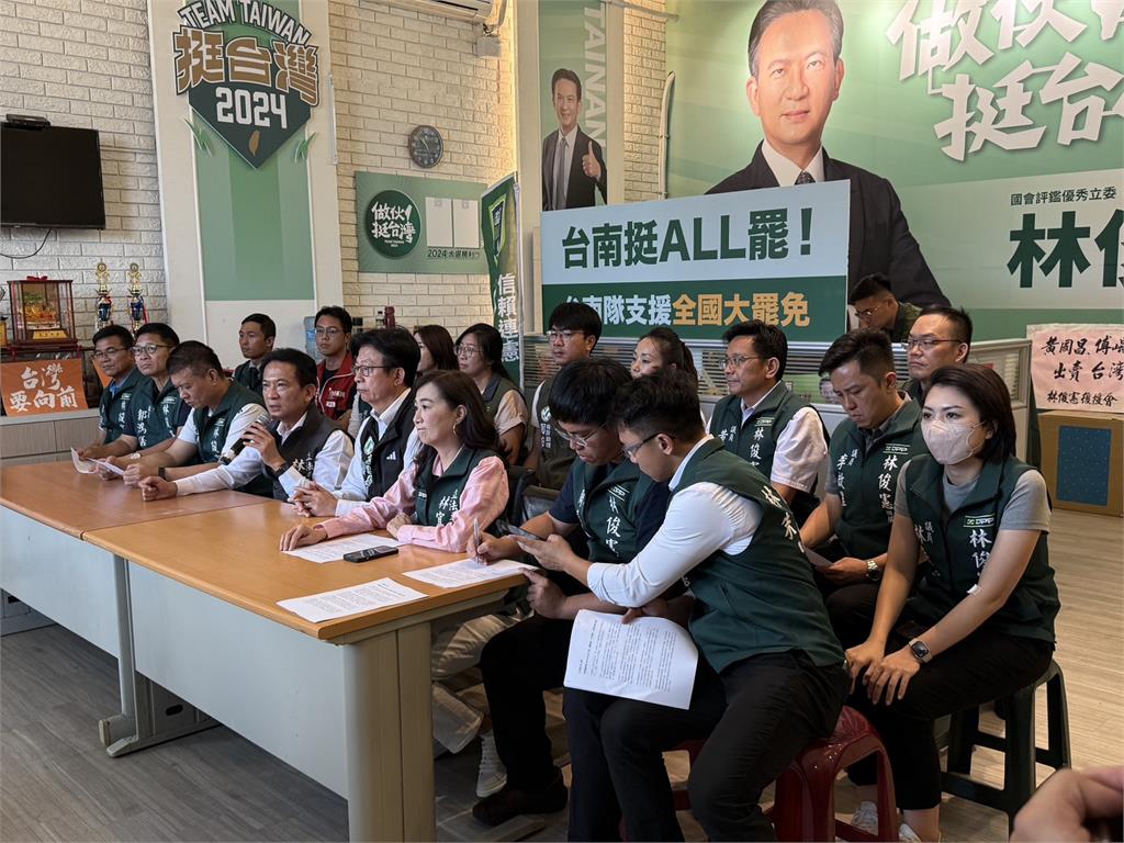 快新聞/台南也挺大罷免!林俊憲盼民進黨當「公民的側翼」 動員協助罷團