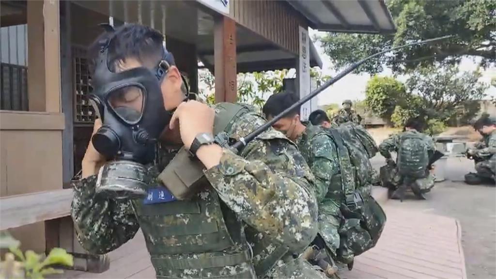 新制教召「戰術行軍」　疑美軍人員現場錄影指導