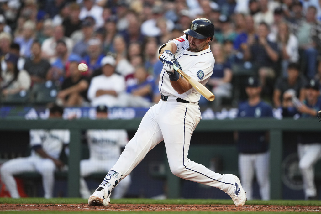 MLB(影)/全壘打王一棒開轟值千金! 勞雷第39轟1:0斷釀酒人11連勝
