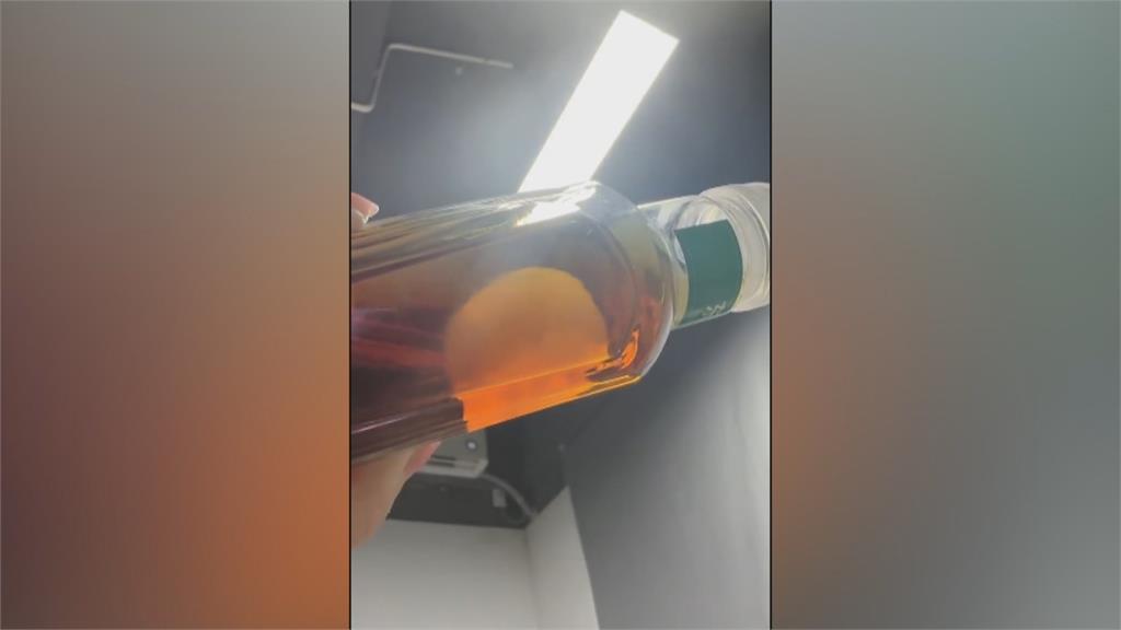 中國瘋養「茶菌」! 茶飲開蓋後數天驚現白色球型菌