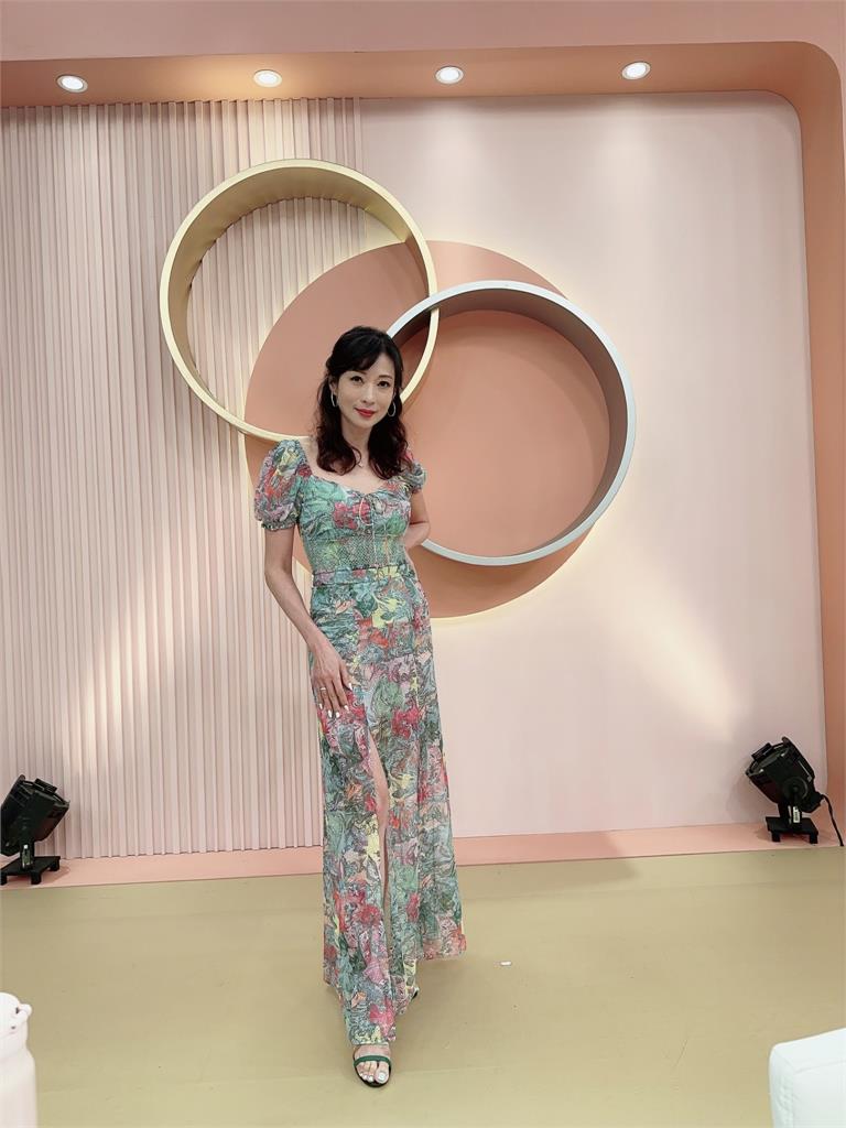 張家瑋為男友塞「水餃墊」讓胸部更豐滿!還想去隆乳被勸退