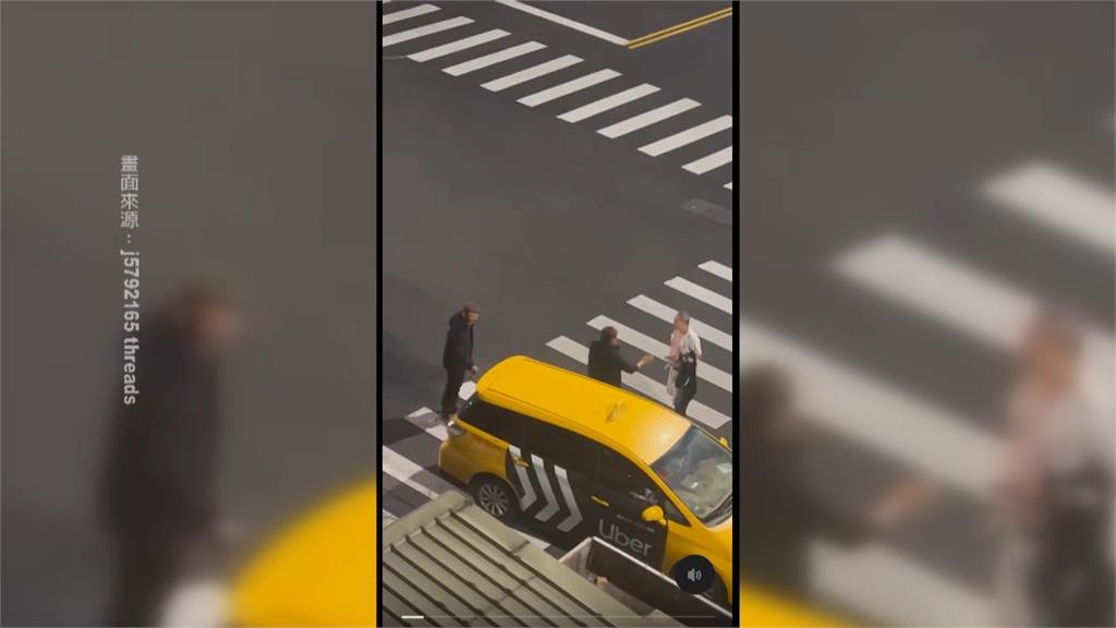 高雄計程車司機遭酒客暴打扯衣 雙方凌晨大街互嗆