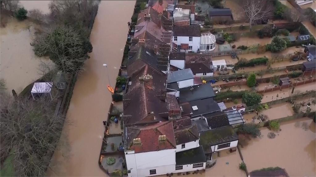 大西洋風暴強襲！北歐低溫破紀錄　西歐豪雨成災交通大打結