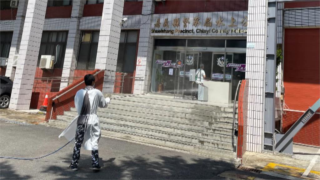 嘉義水上警分局群聚燒 確診、居隔達33人