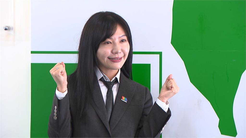 綠營新生代接班 吳沛憶搶頭香領表登記選北市黨部主委