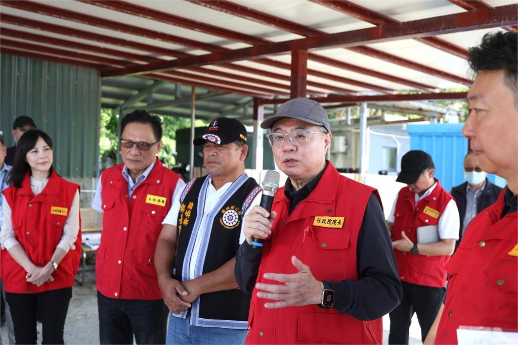 快新聞/誓言「政府要當離島的中央山脈」 卓榮泰親赴蘭嶼督促災後復原