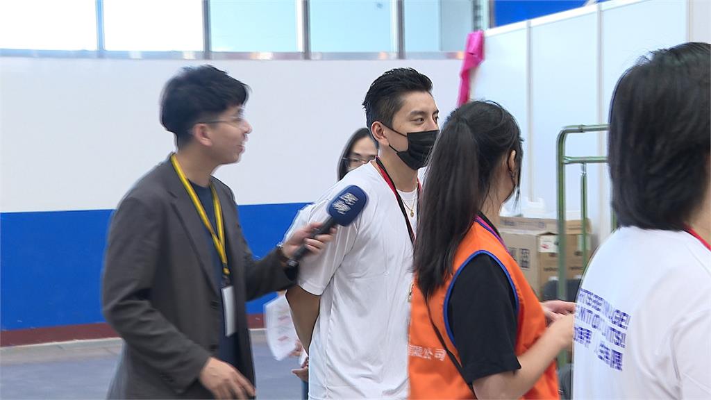 獨/世壯運感恩會千名志工共襄盛舉 王大陸現身擔任工作人員