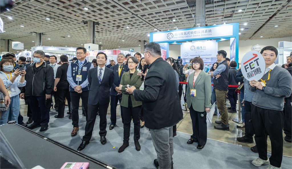 快新聞／建構韌性台灣！蕭美琴參觀安防展大讚「振奮」：台灣AI軟硬體已走向國際