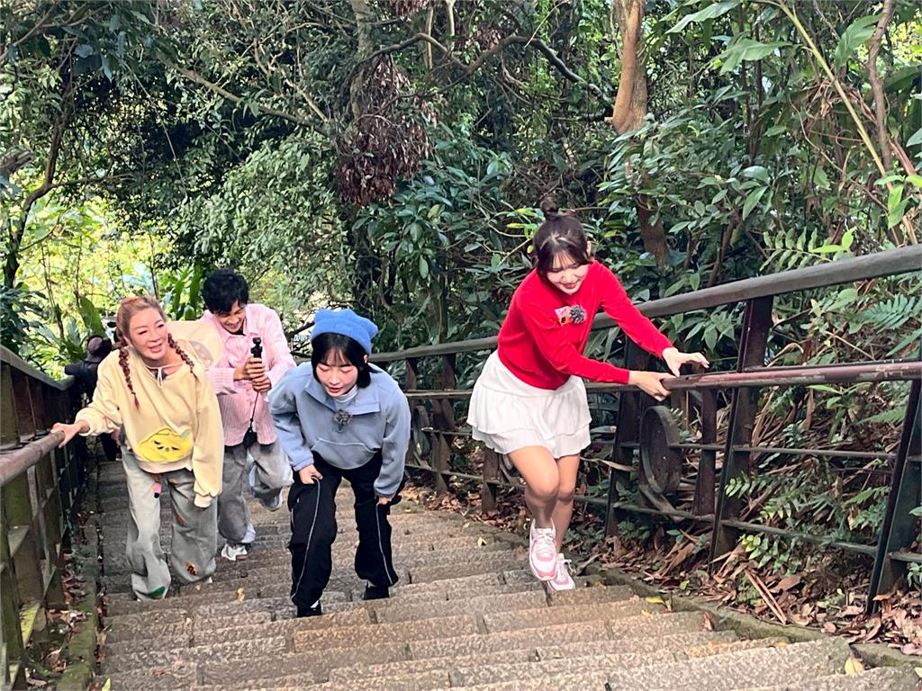 《綜藝新時代》爬信義區象山!楊繡惠開玩笑稱「象山是他的老相好鄭成功命名的」超荒謬