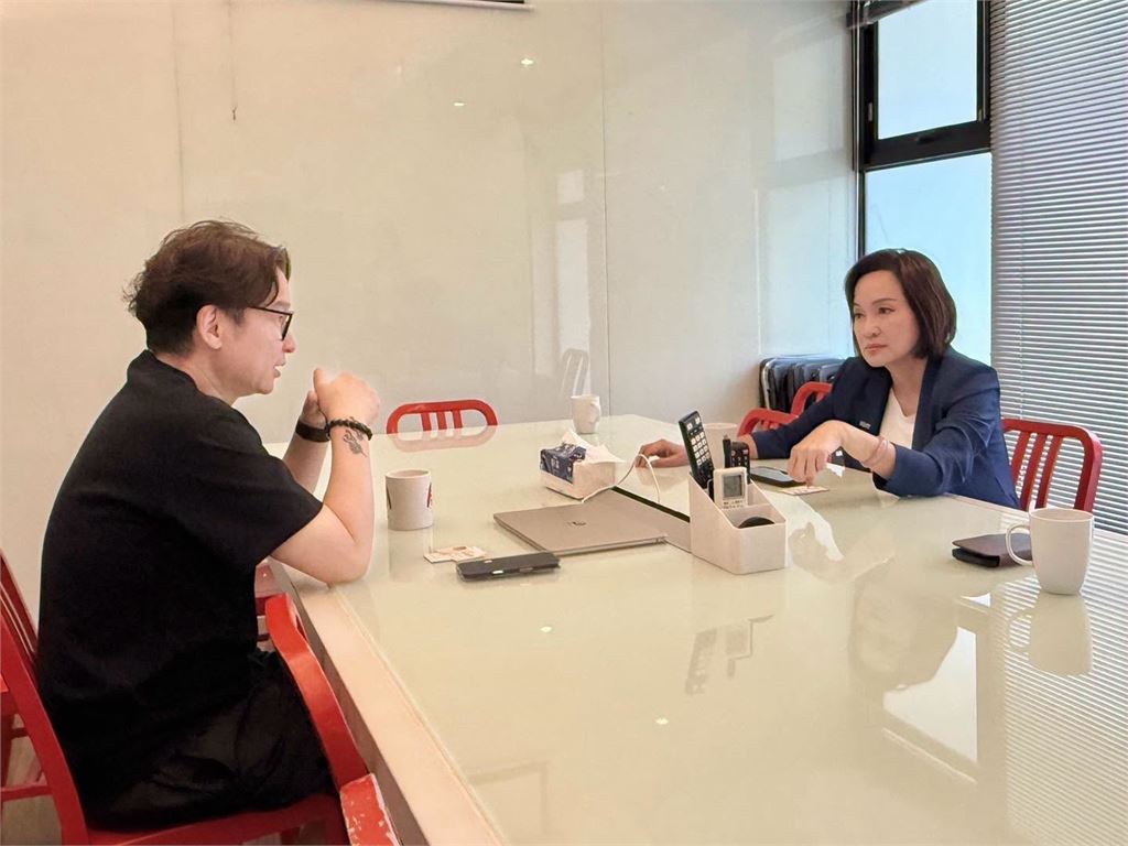 快新聞／高雄文創政策大比拚！柯志恩拜會阿妹經紀人　賴瑞隆拋7大布局