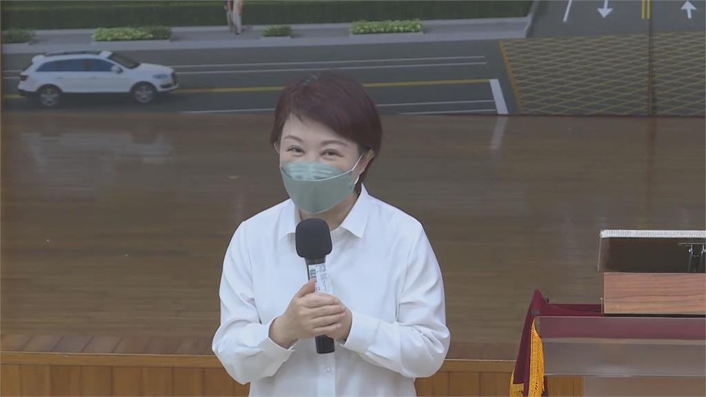 赴台中國軍總醫院視察　總統幫前線醫護加油打氣