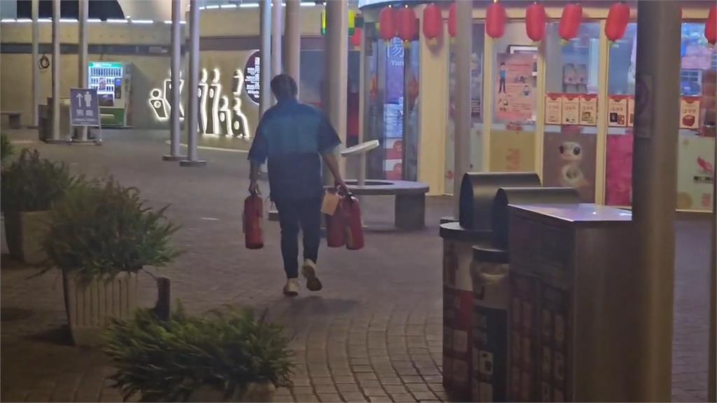 無名英雄!電動車自撞淪火球 受困6童全是「熱心哥」抱出