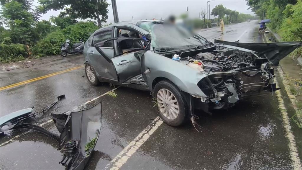 車借人被撞爛成廢鐵！　車主嘆：車貸還沒繳完