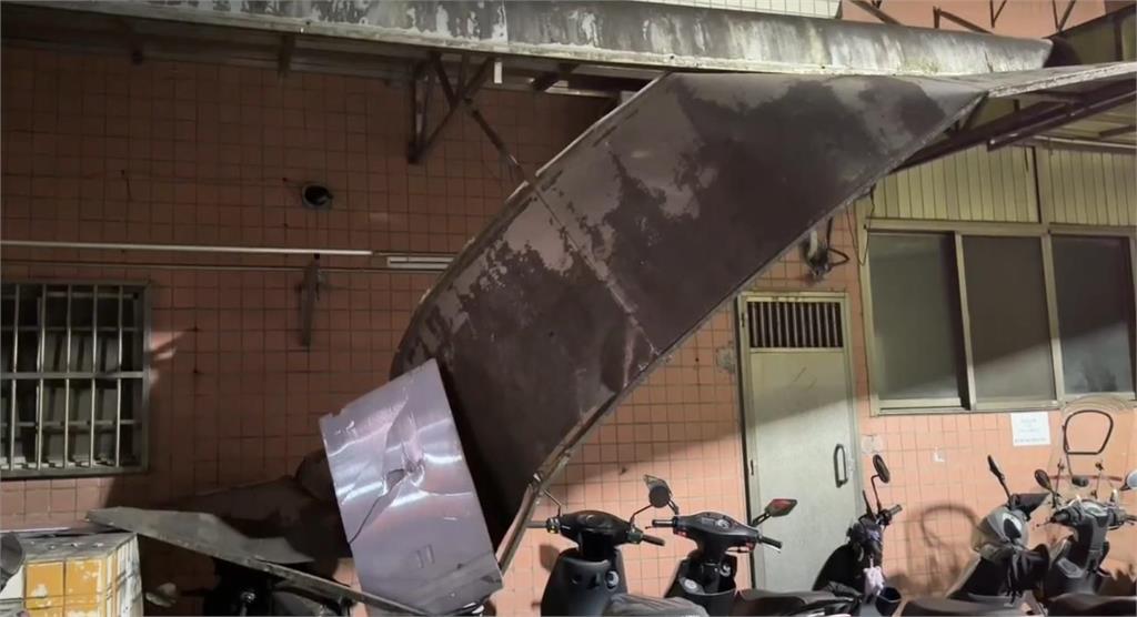 快新聞/基隆男「為200元風衣殺母」墜樓亡!相驗身中10刀 致命傷曝光了