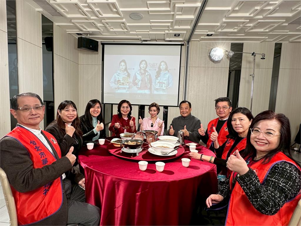 王瞳率先捐出100道年菜　娘家鮮食第9年「傳愛過暖年」募集1萬2千道溫暖圍爐