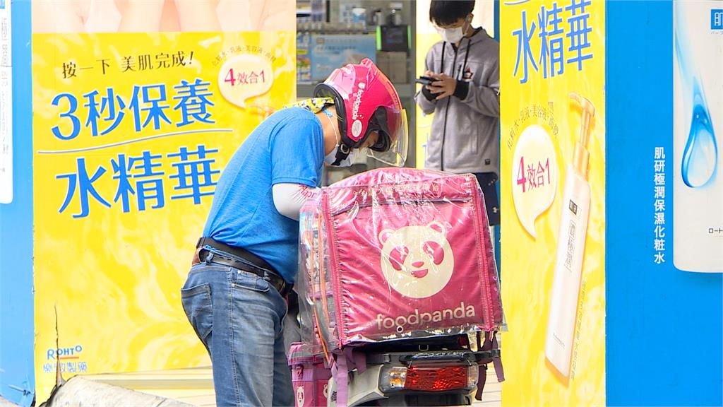 腸胃炎點外送想吃粥!見老闆「親手寫1句話」他當場暖哭:直接被圈粉