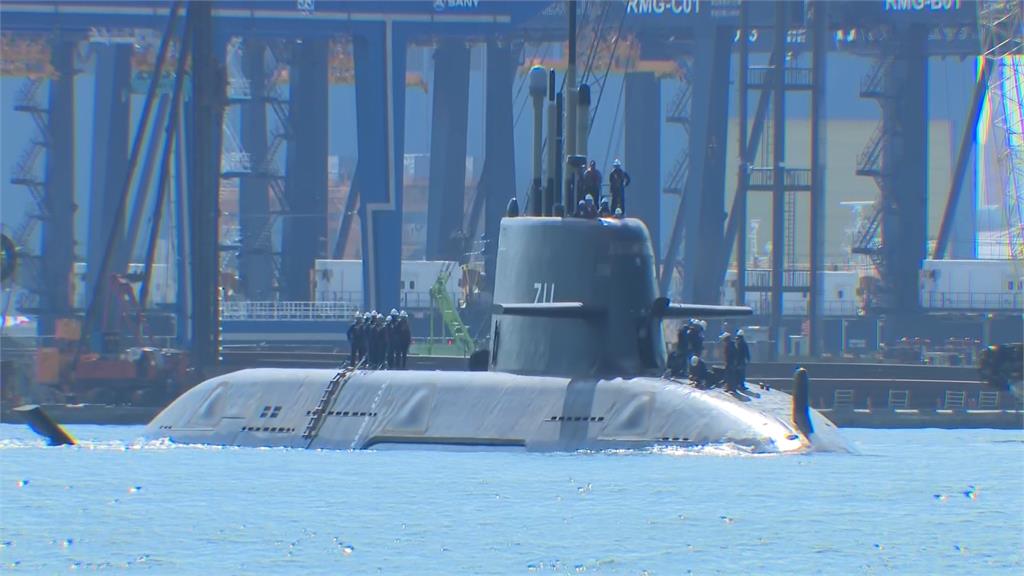 不滿潛艦國造卡關　赴海軍司令部踢館要唐華下台