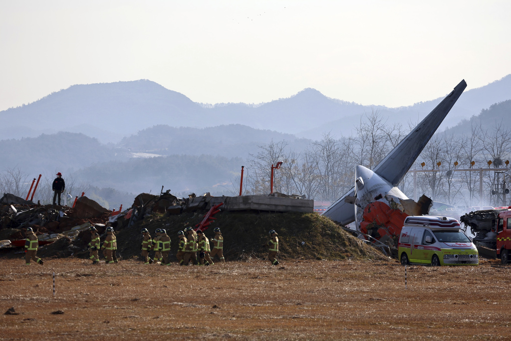 濟州航空重大意外爆炸起火！33歲倖存空姐「記憶全失」喊：我為何在這