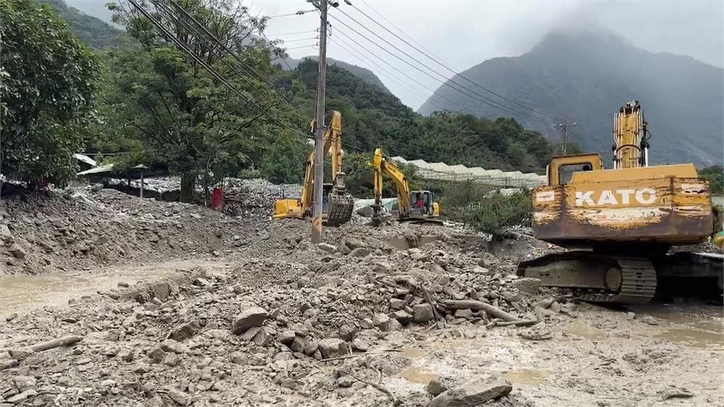 南投災情慘!土石流一波接一波 災民哭訴「房子被淹4次」