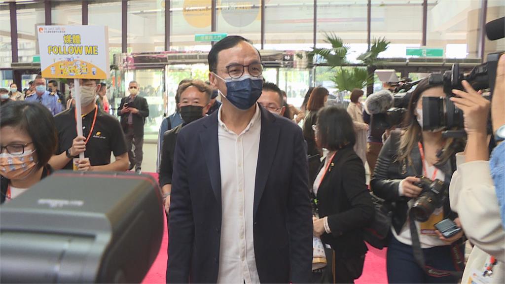 羅智強送辯論戰帖 何志偉準備「三色豆」接下挑戰