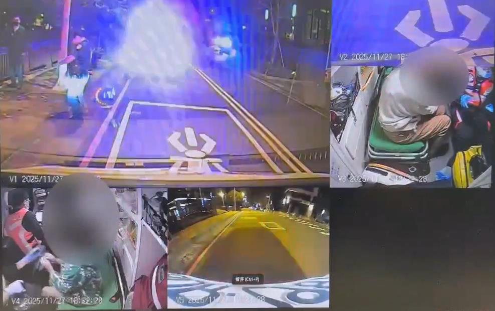 怎麼會掉進去？　女開車載2童衝破欄杆掉進溝渠