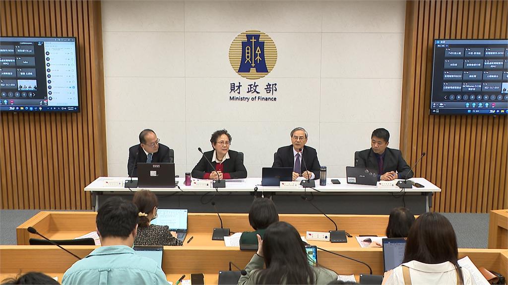 普發6千元ATM領現4/10上線 提領現金不可少「這三寶」