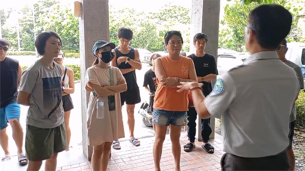 後壁湖天氣變好「照掛紅旗」　水上活動業者氣炸