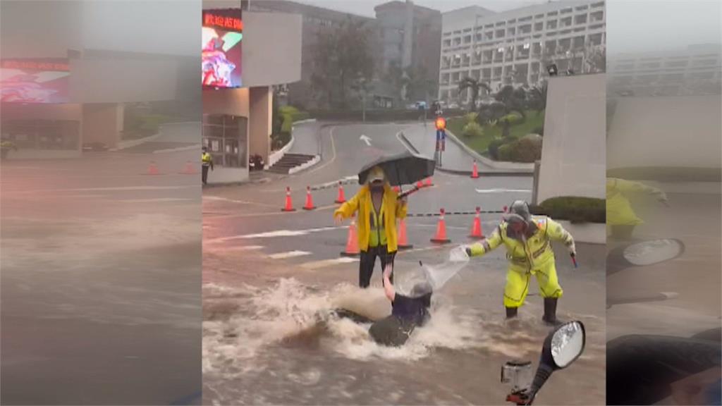 雨彈狂炸台中！台灣大道變滑水道　學生過馬路險遭洪流沖走