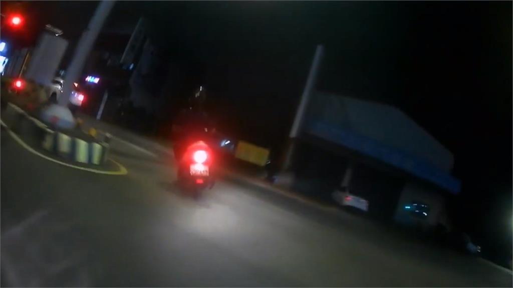 拒檢逃逸衝撞警方! 桃園酒駕男遭圍捕壓制