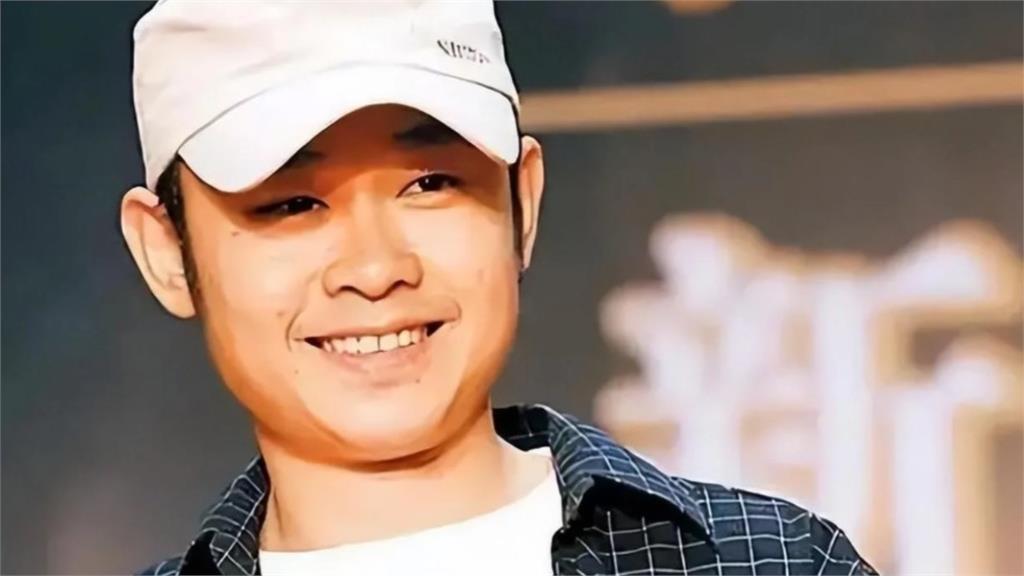 刀郎「80億點閱新歌」疑暗諷他!汪峰露面曝心聲 刀郎「80億點閱新歌」疑暗諷那英、楊坤!汪峰被點名露面曝心聲