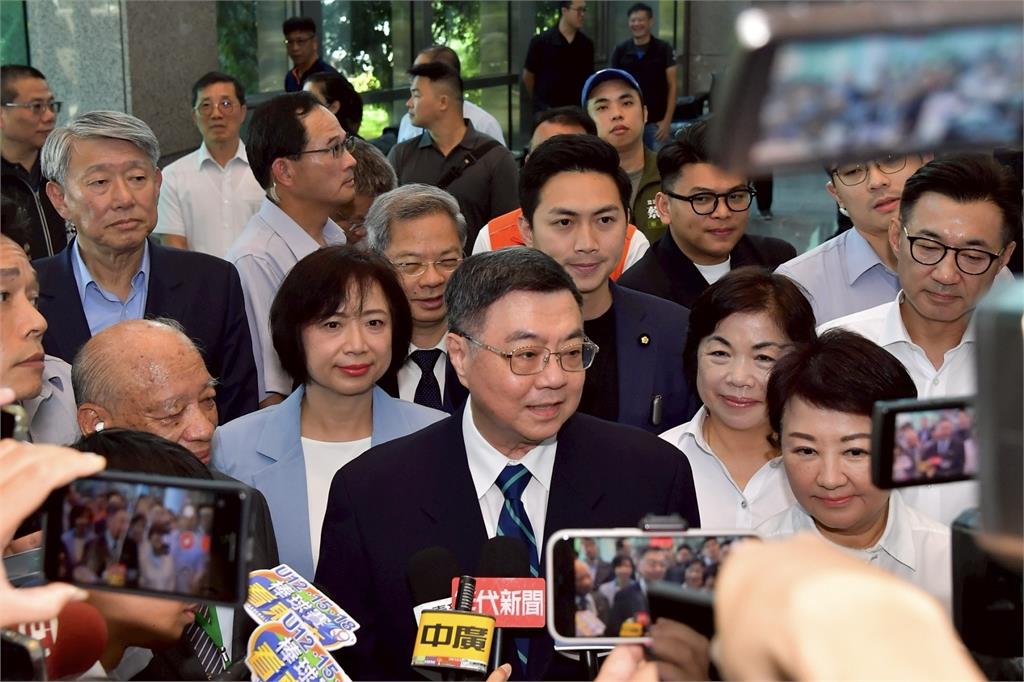 快新聞／與盧秀燕在院會吵架？　卓榮泰澄清：兩人就事討論