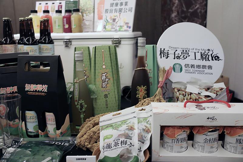 釋迦抹茶、鳳梨調理食品喝過嗎？　農糧科研成果發表展現台灣農產加工多元性