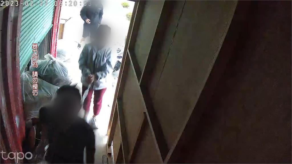 被懷疑當抓耙子 女車手遭鐵鍊囚禁