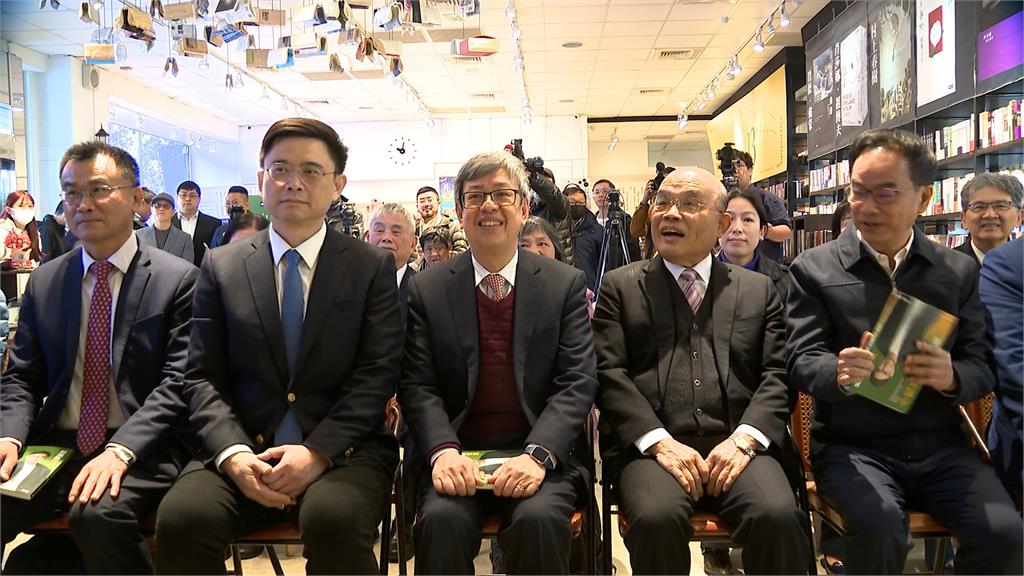 賴瑞隆出新書闡述政績與高雄願景 成功締造港都「萌經濟」創新局