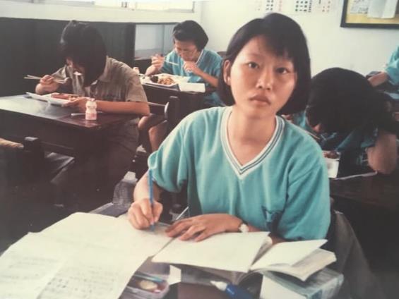 阿扁昔喊：99.9％台南首位女市長！陳亭妃「素顏舊照流出」背後超反差