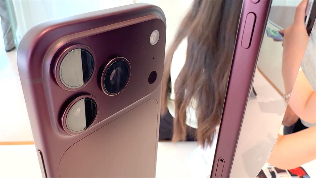 iPhone18Pro開賣！　果粉排34小時搶買