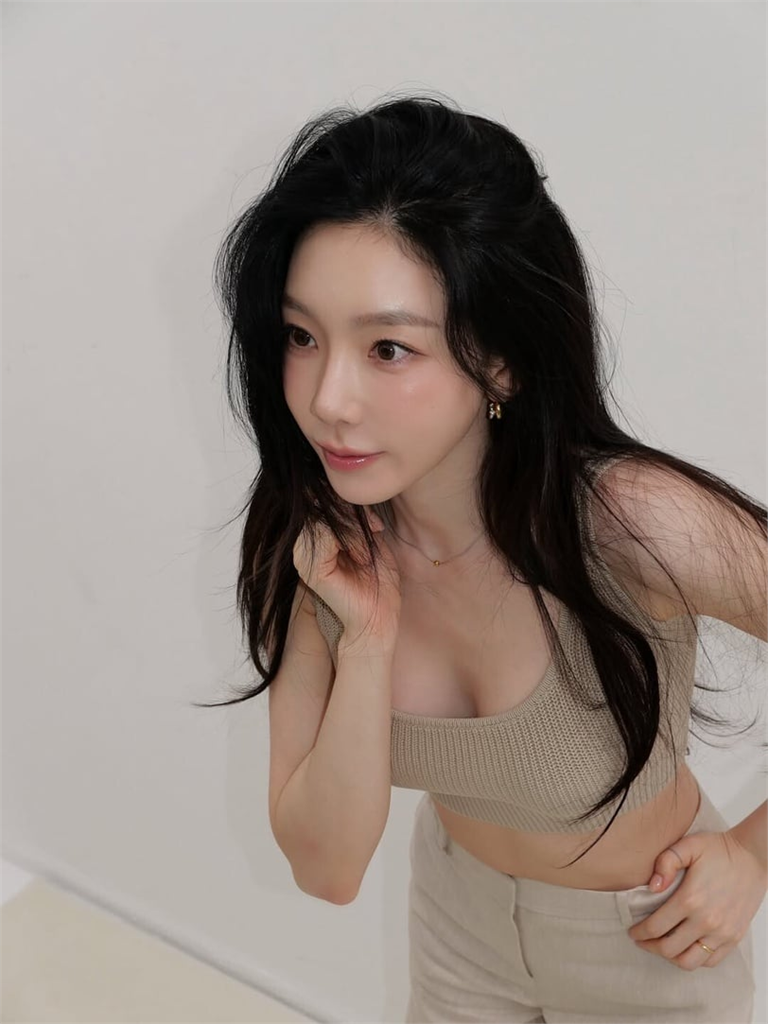 2025「淺夏人」韓系唇彩推薦!fwee、romand 打造果凍嘟嘟唇,hince 這款夏天必收