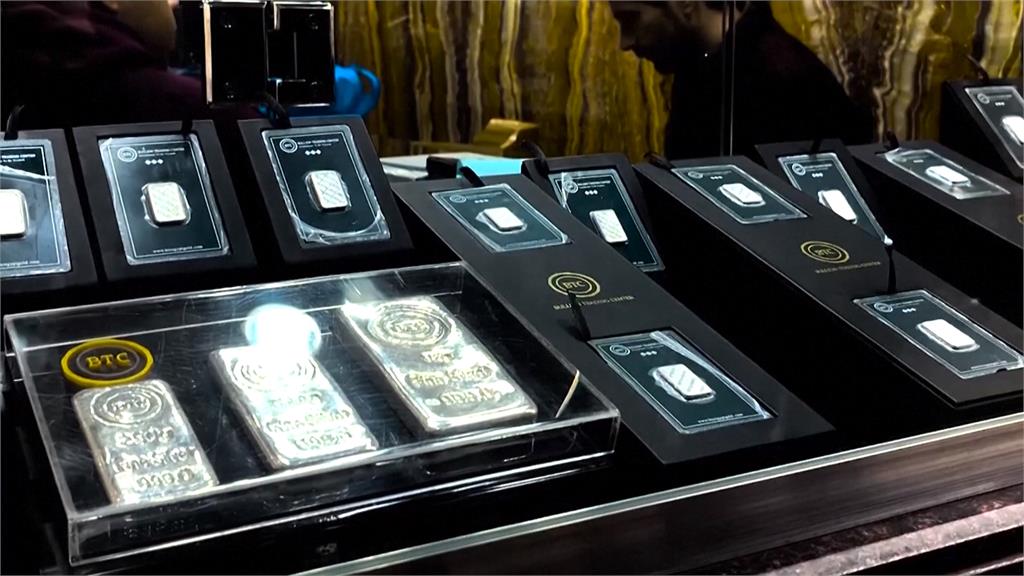 亞股震盪！　韓股慘跌5%「一度暫停交易」　市場拋售黃金、白銀