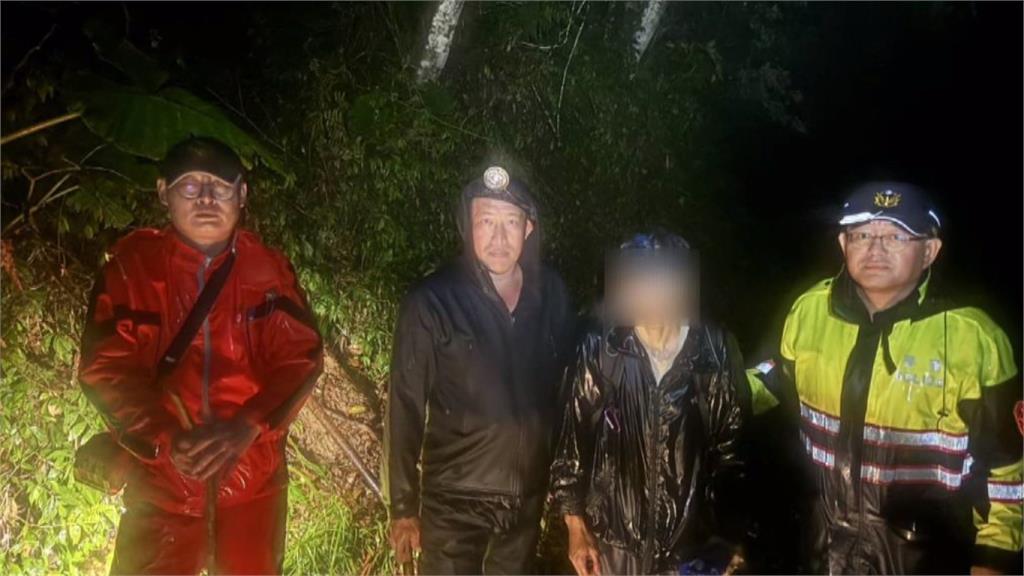 「沖天炮當信號」! 男子登九份二山迷路警消雨中成功尋人
