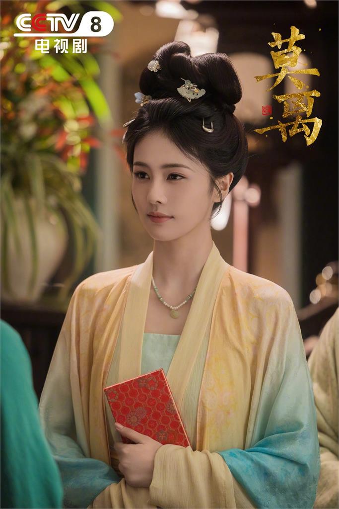 白鹿《莫離》後停拍古裝！　幕後花絮揭陳年舊疾敬業帶傷上陣