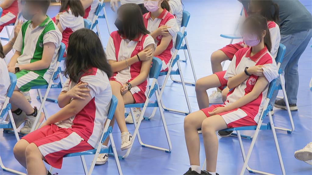 恐撞段考!BNT延遲各縣市延後施打 北市19所學校受影響