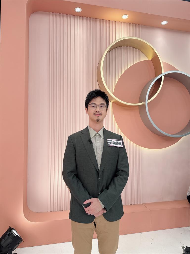 張立東喝醉只穿內褲直闖鄰居沙發睡覺！余思達指診大腸鏡被醫生認出