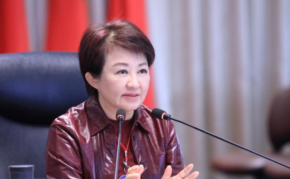 快新聞／藍白年底選情出事了！「這3人」執政民調崩落谷底　民進黨怒開轟